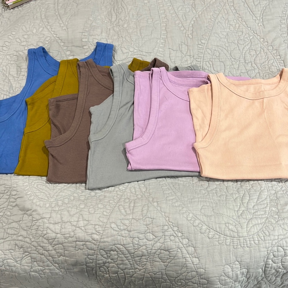 Lot of 6 tank tops